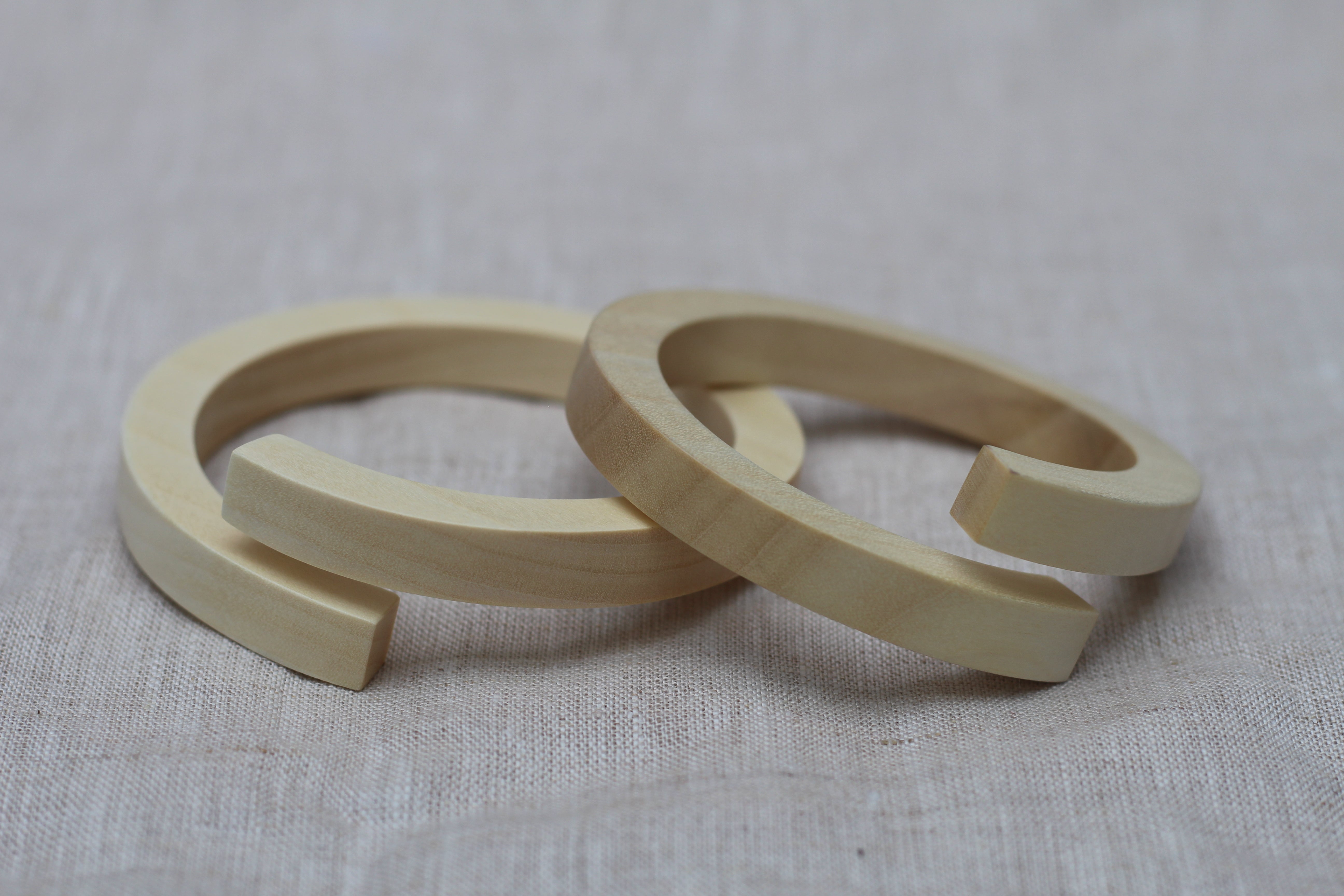 White Overlap Wood Bangle Bracelet